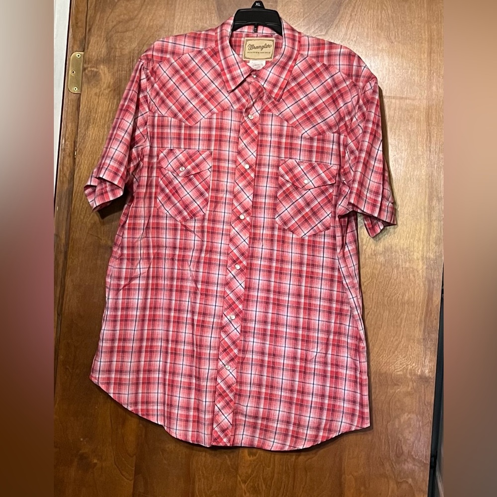 Wrangler western shirts, short sleeved, pearl snap down shirt, size XL